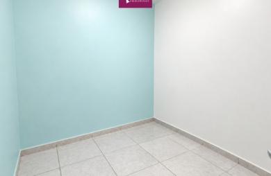 À louer   Local commercial 132 m2 avec excellente visibilité à Baillif (97123)