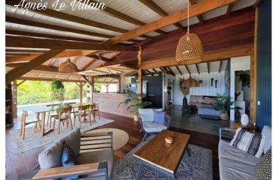 Vente Maison 180m&sup2; 7 pièces Pointe-Noire