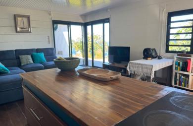 TROIS-RIVIÈRES   Maison 2 chambres avec piscine, vue sur les Saintes et Marie Galante