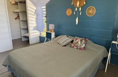 TROIS-RIVIÈRES   Maison 2 chambres avec piscine, vue sur les Saintes et Marie Galante