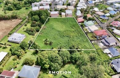 Terrain constructible 6 372 m2   Capesterre-Belle-Eau