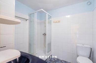 Appartement T2   53,48 m2, vue marina et mer + grand box fermé de 15 m2 + une cave de 4,5 m2 - Marina du Gosie