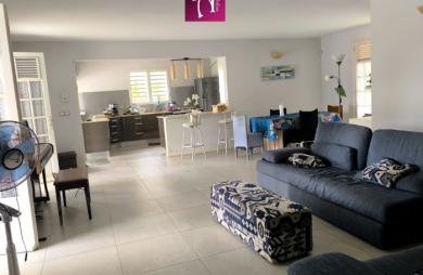 Maison meublée 5 pièces avec piscine Convenance