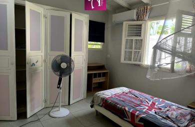 Maison meublée 5 pièces avec piscine Convenance