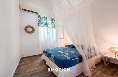 Ensemble immobilier   4 gîtes meublés   Piscine - Sainte-Anne