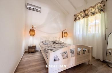 Ensemble immobilier   4 gîtes meublés   Piscine - Sainte-Anne