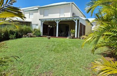 Vente Maison 64m&sup2; 3 pièces Baie Mahault