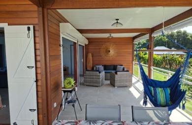 Villa contemporaine de plain-pied, vue imprenable sur les Îlets Pigeon