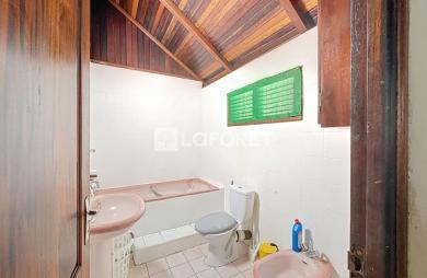 Location Local commercial 120m² 6 pièces Gosier