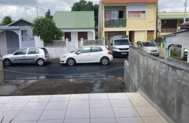 Location Local commercial 120m&sup2; Gosier