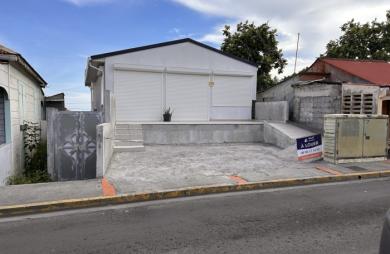 Location Local commercial 120m&sup2; Gosier
