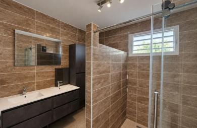 Vente Maison 147m&sup2; 5 pièces Les Abymes