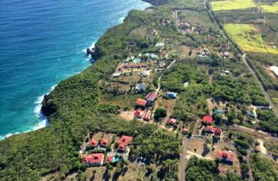 MARIE-GALANTE   Ensemble immobilier vue mer 180o : villa + 3 bungalows + terrain constructible