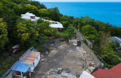 Vente Entrepot 800m² Bouillante