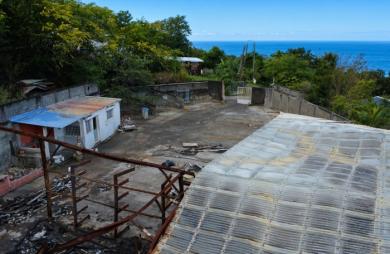 Vente Entrepot 800m² Bouillante