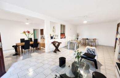 Vente Maison 180m² 8 pièces Bouillante
