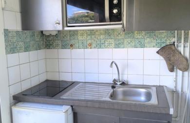 Studio meublé Résidence sécurisée avec piscine Bas du Fort