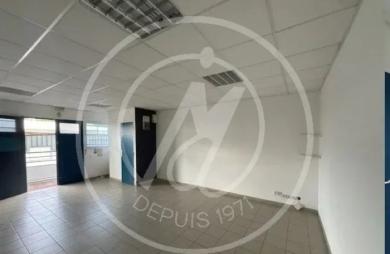 Location Bureaux 112m&sup2; Baie Mahault