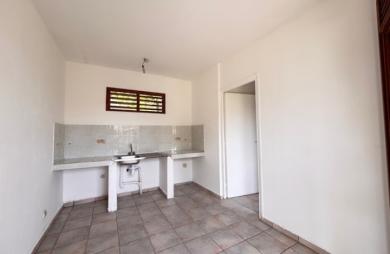 Maison individuelle à Sainte-Anne avec votre agence Longfort Immobilier