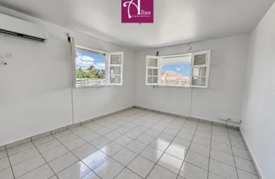 Villa F5 meublée avec piscine à Convenance