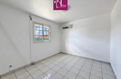 Villa F5 meublée avec piscine à Convenance
