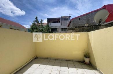 Vente Immeuble 542m² 14 pièces Pointe-à-Pitre