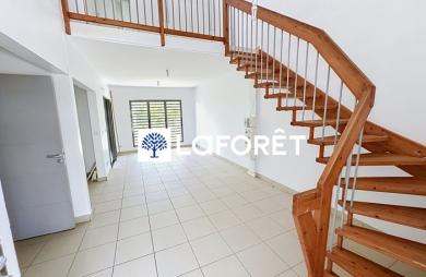 Location Maison 83.24m² 4 pièces Saint François