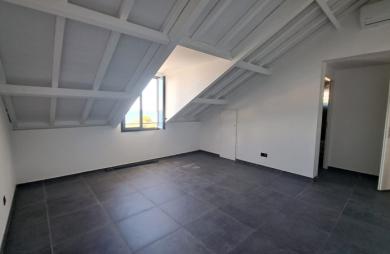 À LOUER à Vieux-Fort   Superbe duplex lumineux avec terrasse et vue mer