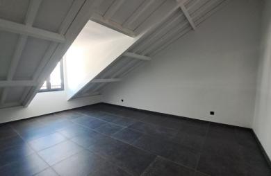À LOUER à Vieux-Fort   Superbe duplex lumineux avec terrasse et vue mer