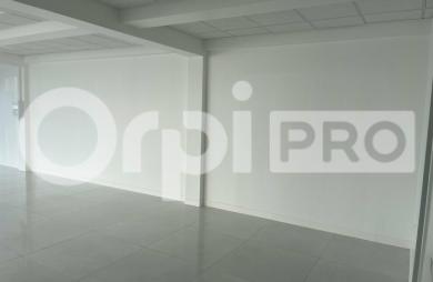 Découvrez avec Orpi BOUTAREL un local commercial a Jarry