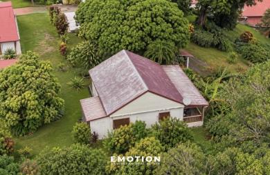 Maison T3 de 88 m2, avec terrasse - Bouillante, Guadeloupe