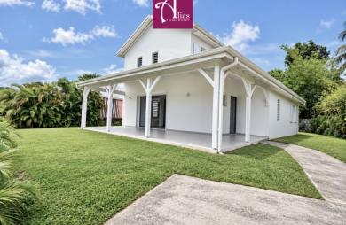À LOUER   VILLA F5 RÉCENTE DE 121 M2   BIGLETTE, BAIE-MAHAULT