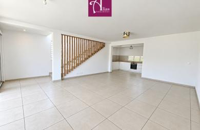 À LOUER   VILLA F5 RÉCENTE DE 121 M2   BIGLETTE, BAIE-MAHAULT