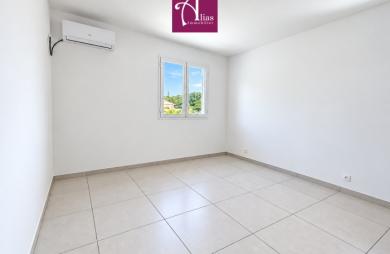 À LOUER   VILLA F5 RÉCENTE DE 121 M2   BIGLETTE, BAIE-MAHAULT