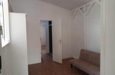 Maison T5 (111.52m2) avec Patio centrale - Les GALBAS 97180 SAINTE-ANNE