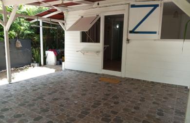 Maison T5 (111.52m2) avec Patio centrale - Les GALBAS 97180 SAINTE-ANNE