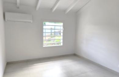 Villa F5 récente - Secteur Vernou à Petit-Bourg