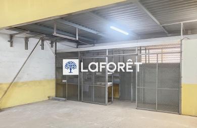 Location Entrepot 193m² Baie Mahault