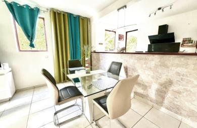 Jolie maison 2 chambres à Sainte-Anne - Agence LONGFORT IMMOBILIER