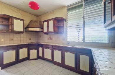 Vente Maison 122m&sup2; 6 pièces Petit-Bourg