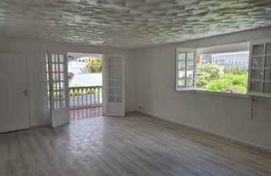 Vente Maison 144m&sup2; 7 pièces Gourbeyre