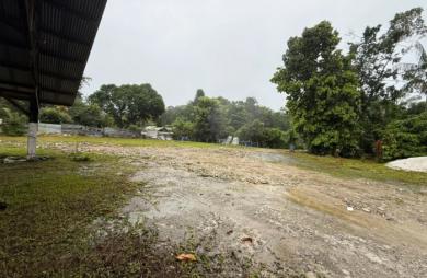 Location Terrain 3800m&sup2; Saint Laurent
