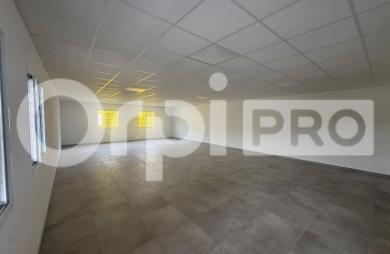 Bureaux et locaux commerciaux à louer – SLM