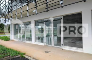 Cellule commerciale neuve de 194 m² avec offre commerciale !
