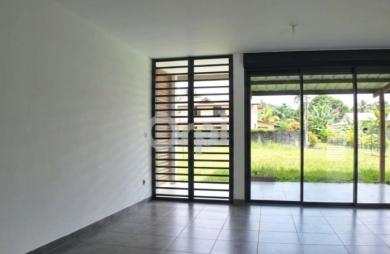 Vente Maison 97.33m&sup2; 4 pièces Matoury