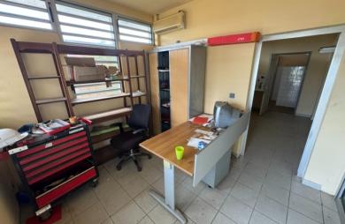 Vente Bureaux 450m&sup2; Macouria Tonate