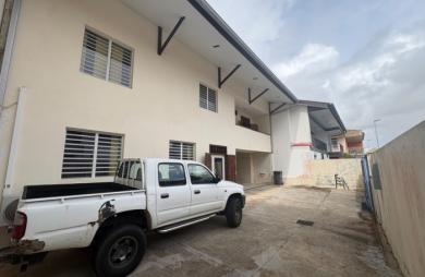 Vente Immeuble 180m&sup2; 7 pièces Cayenne