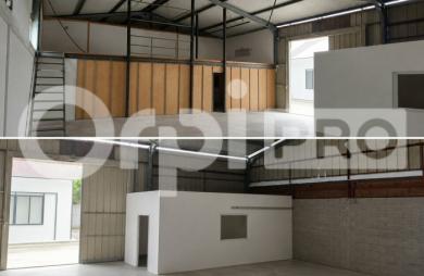 Entrepôt de 275 m² au sein de la zone Collery !