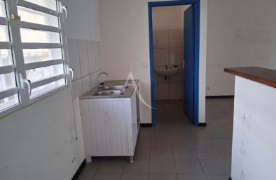 Location Bureaux 48m² Remire Montjoli