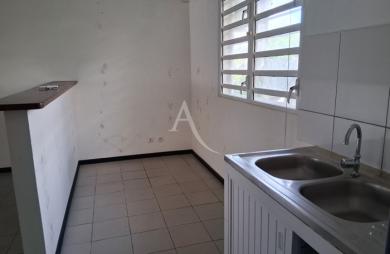 Location Bureaux 48m² Remire Montjoli